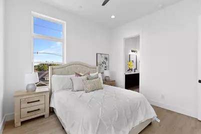 723 W 10th Street #102, Dallas, TX 75208 - Photo 19