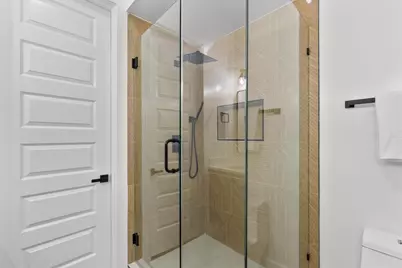 723 W 10th Street #102, Dallas, TX 75208 - Photo 23