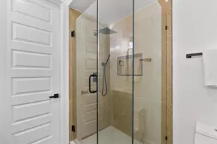 723 W 10th St, Dallas, TX 75208 - Photo 23