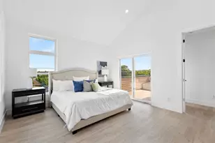 723 W 10th St, Dallas, TX 75208 - Photo 27