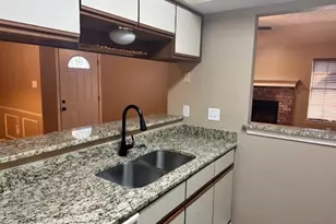 4705 Sausalito Dr, Arlington, TX 76016 - Photo 5