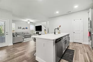 3525 Petals Pl, Rowlett, TX 75089 - Photo 9