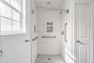 1006 Throckmorton St, McKinney, TX 75069 - Photo 11