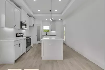 504 E Ball Street, Tom Bean, TX 75489 - Photo 13