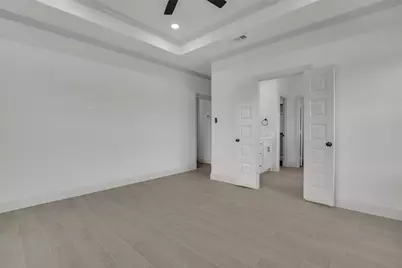 504 E Ball Street, Tom Bean, TX 75489 - Photo 17