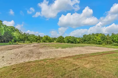 504 E Ball Street, Tom Bean, TX 75489 - Photo 35