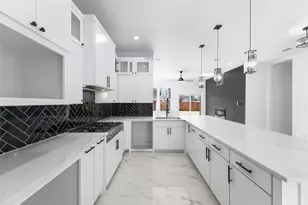 4107 Vineyard Dr, Dallas, TX 75212 - Photo 11