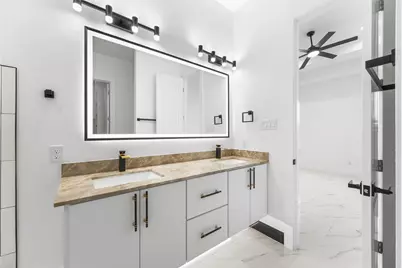 4107 Vineyard Drive, Dallas, TX 75212 - Photo 21