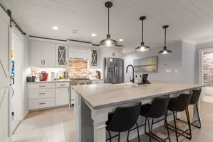 408 E Liberty St, Pilot Point, TX 76258 - Photo 9