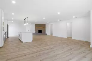 7076 Briarmeadow Dr, Dallas, TX 75230 - Photo 9