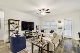 9733 Quail Pointe Rd, Aubrey, TX 76227 - Photo 11