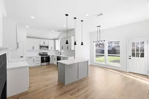 208 W Glen Meadow Dr, Red Oak, TX 75154 - Photo 7