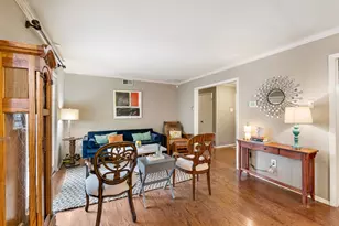 9741 Broken Bow Rd, Dallas, TX 75238 - Photo 9