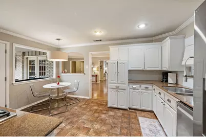 9741 Broken Bow Road, Dallas, TX 75238 - Photo 13