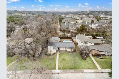 9741 Broken Bow Road, Dallas, TX 75238 - Photo 5