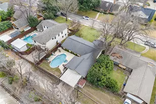 9741 Broken Bow Rd, Dallas, TX 75238 - Photo 23