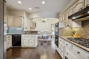 9635 Hilldale Dr, Dallas, TX 75231 - Photo 23