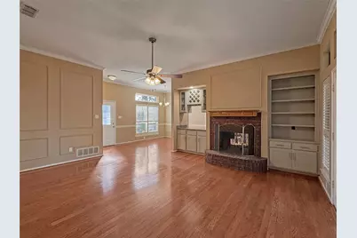 5502 Bradley Court, Arlington, TX 76017 - Photo 5