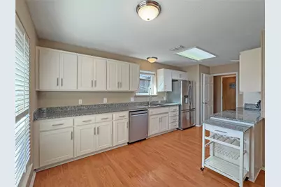 5502 Bradley Court, Arlington, TX 76017 - Photo 13