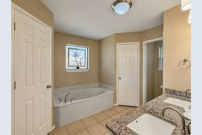 5502 Bradley Court, Arlington, TX 76017 - Photo 19