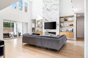 9943 Coppedge Ln, Dallas, TX 75220 - Photo 5