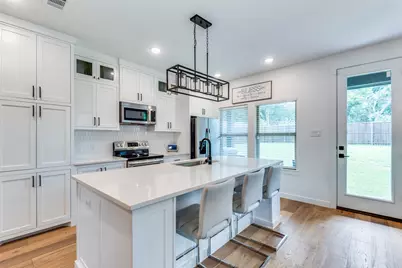 2830 S Marsalis Avenue, Dallas, TX 75216 - Photo 13