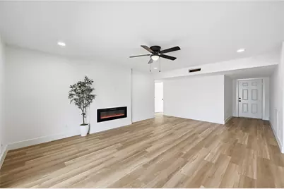 514 Country Lane, Grand Prairie, TX 75052 - Photo 3