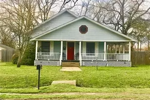 600 NW 2nd St, Hubbard, TX 76648 - Photo 1