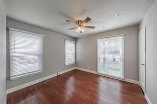 1102 W Russell Ave, Carrollton, TX 75006 - Photo 15