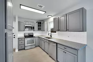 216 Laura Dr, Burleson, TX 76028 - Photo 5