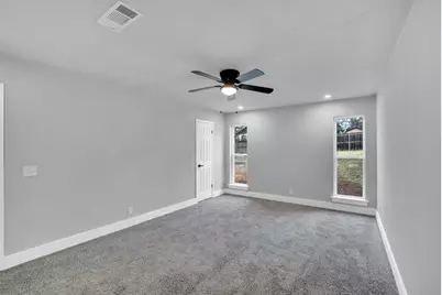 216 Laura Drive, Burleson, TX 76028 - Photo 13