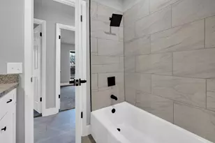 216 Laura Dr, Burleson, TX 76028 - Photo 23