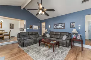 5917 Pleasant Hill Dr, Arlington, TX 76016 - Photo 9