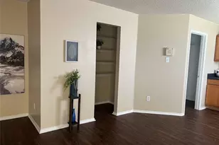 1836 Vineridge Ln, Burleson, TX 76028 - Photo 5