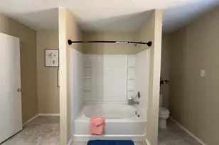 1836 Vineridge Ln, Burleson, TX 76028 - Photo 13