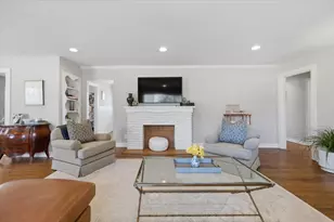 108 Lindenwood Dr, Fort Worth, TX 76107 - Photo 7