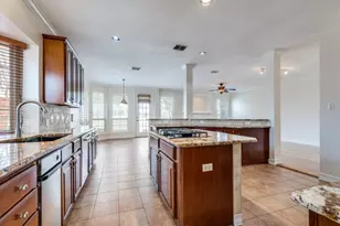 702 E Peninsula Dr, Coppell, TX 75019 - Photo 11