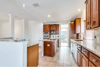 702 E Peninsula Drive, Coppell, TX 75019 - Photo 9