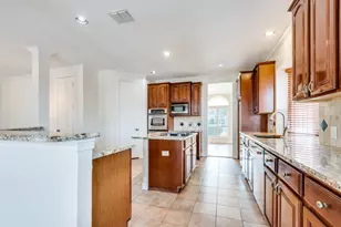 702 E Peninsula Dr, Coppell, TX 75019 - Photo 9