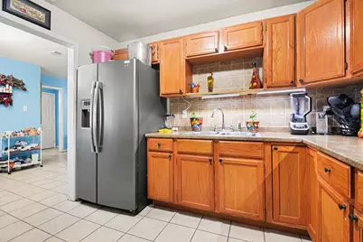 1615 Barlow Avenue, Dallas, TX 75224 - Photo 11