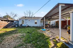 1615 Barlow Ave, Dallas, TX 75224 - Photo 13