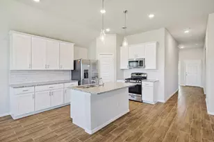 418 Kingsbury Ave, Princeton, TX 75407 - Photo 9