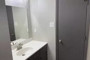 400 Starr St, Dallas, TX 75203 - Photo 9