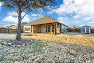 8828 Cassidy Ln, Aubrey, TX 76227 - Photo 33