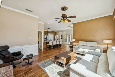 5207 Leesburg Court, Arlington, TX 76017 - Photo 9