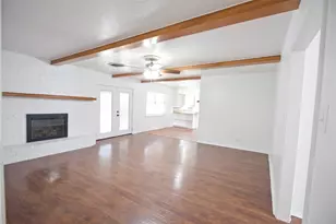 3821 Winifred Dr, Fort Worth, TX 76133 - Photo 5