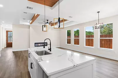 5847 Black Pine Circle, Granbury, TX 76048 - Photo 9