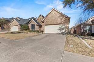311 Park Crest Ave, Euless, TX 76039 - Photo 29