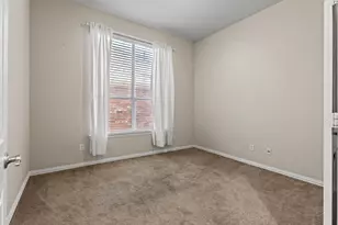 311 Park Crest Ave, Euless, TX 76039 - Photo 13