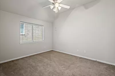 311 Park Crest Avenue, Euless, TX 76039 - Photo 9